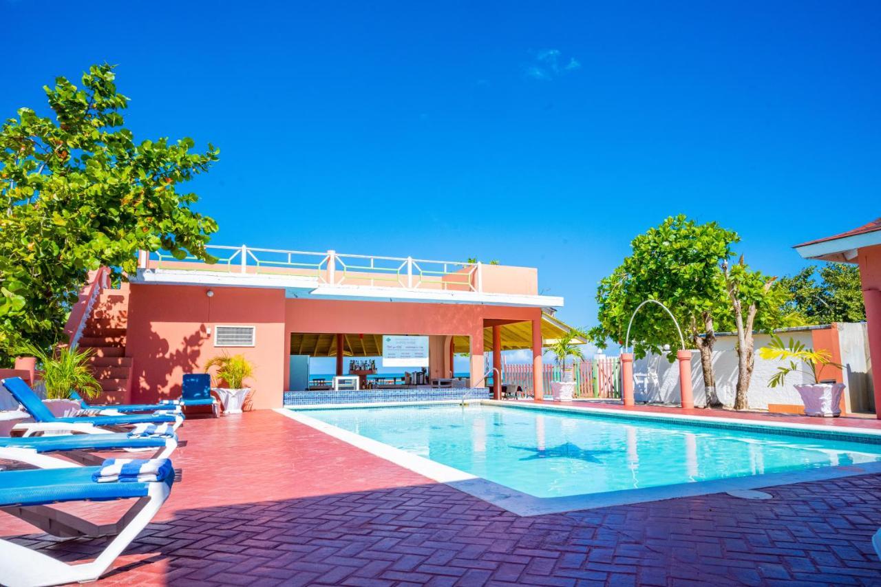 Shields Negril Villas ภายนอก รูปภาพ